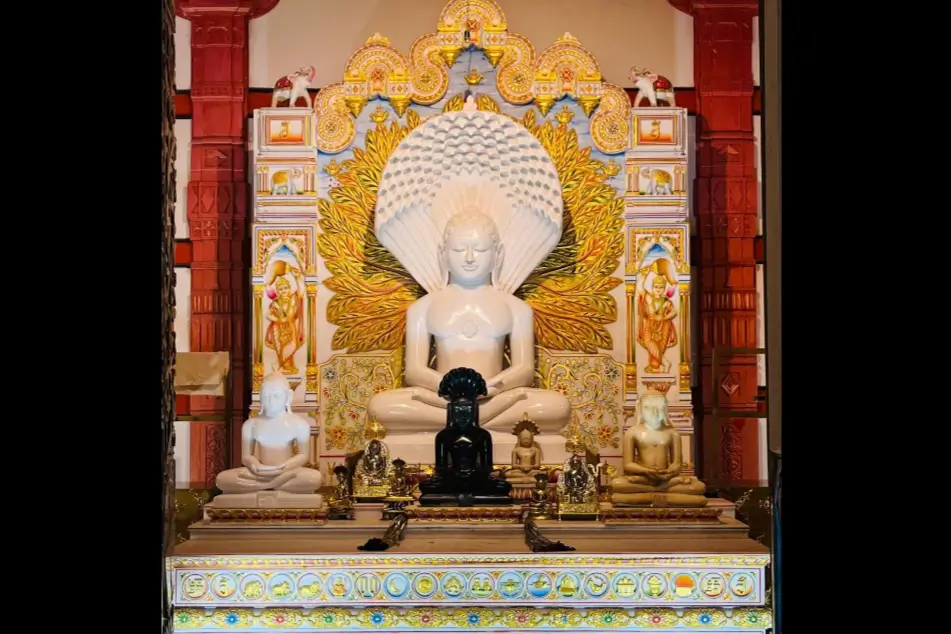Digamber Jain Mandir, Bansi