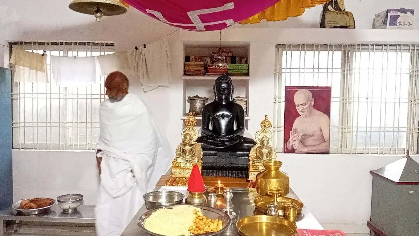 Shri 1008 Munisuvratnath Khejda Punyadham, Ayodhya Bypass